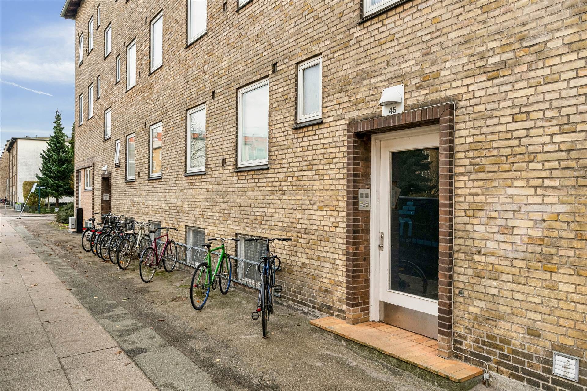 Forsidebillede af lokale