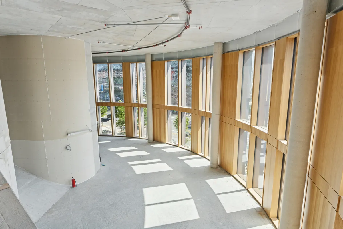 Smuk udsigt til Tivoli, 6 meter til loftet og lysindfald i det ikoniske Axel Towers med lyse gulve og store vinduer