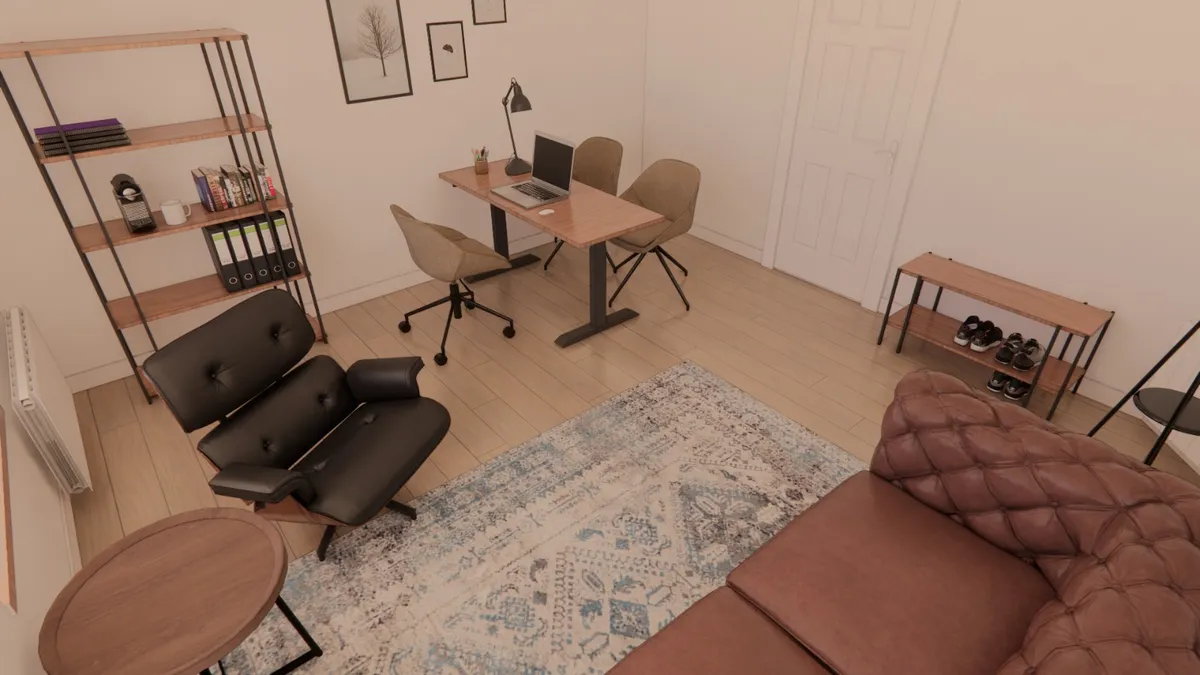 Kontor med højt loft og lyse gulve. Bord med computer og lampe. Træhylde med papirer. Stolen og sofa. Billeder på væggen. Møbler og tæppe på gulvet.