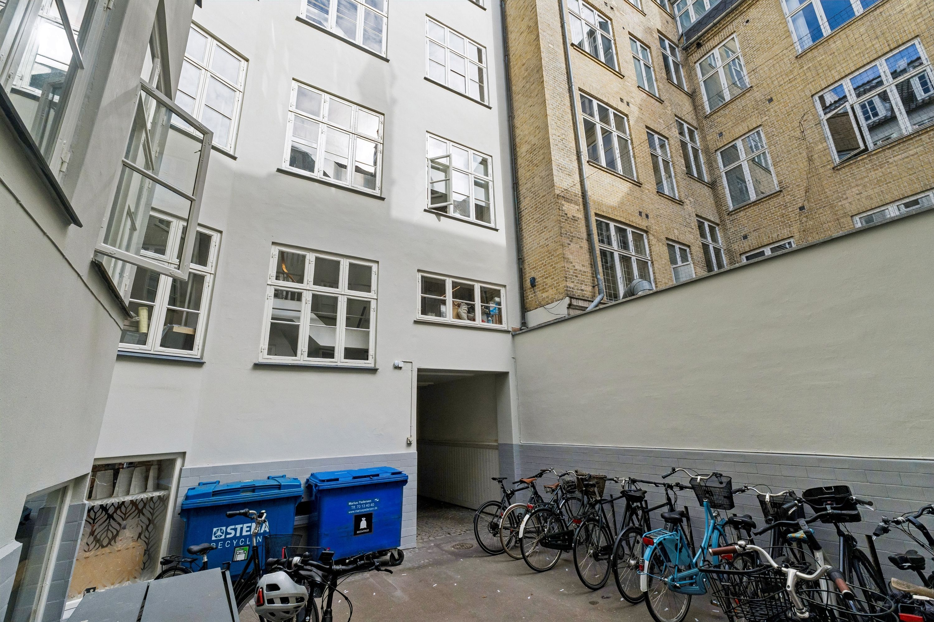 Lejlighed med terrasse til leje på Vandkunsten 3 i København K med nærhed til Christiansborg og kort gang til offentlig transport