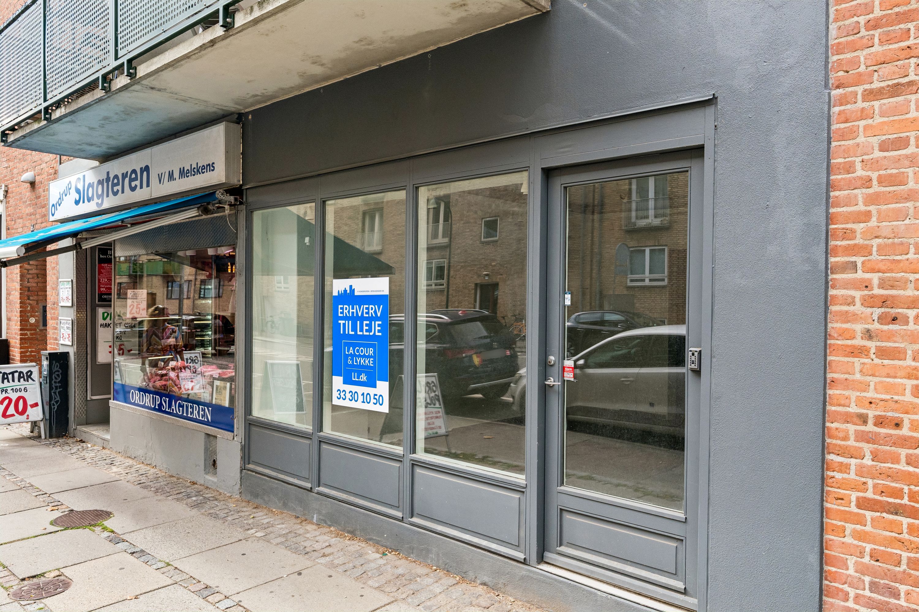 Lys og indbydende erhvervslejemål på Ordrupvej i Charlottenlund til leje. Lejemålet er 80 m² og er i en attraktiv bydel. Lejeprisen er 33.300 kr.