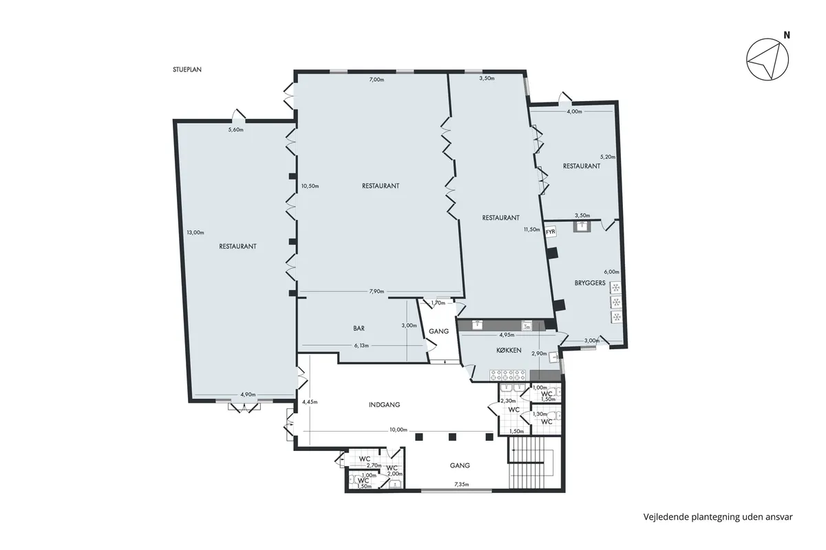 Tegning af en stueplan med restauranter og køkken på øverste etage og gange på første etage