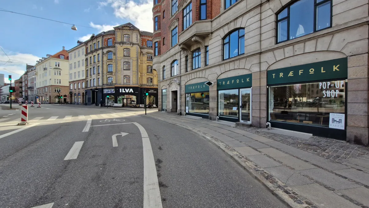 Strøget med Trefølk og Pop-up Shop ligger på Gammel Kongevej, med gågade og cykelsti, hvor trafikken er forbudt