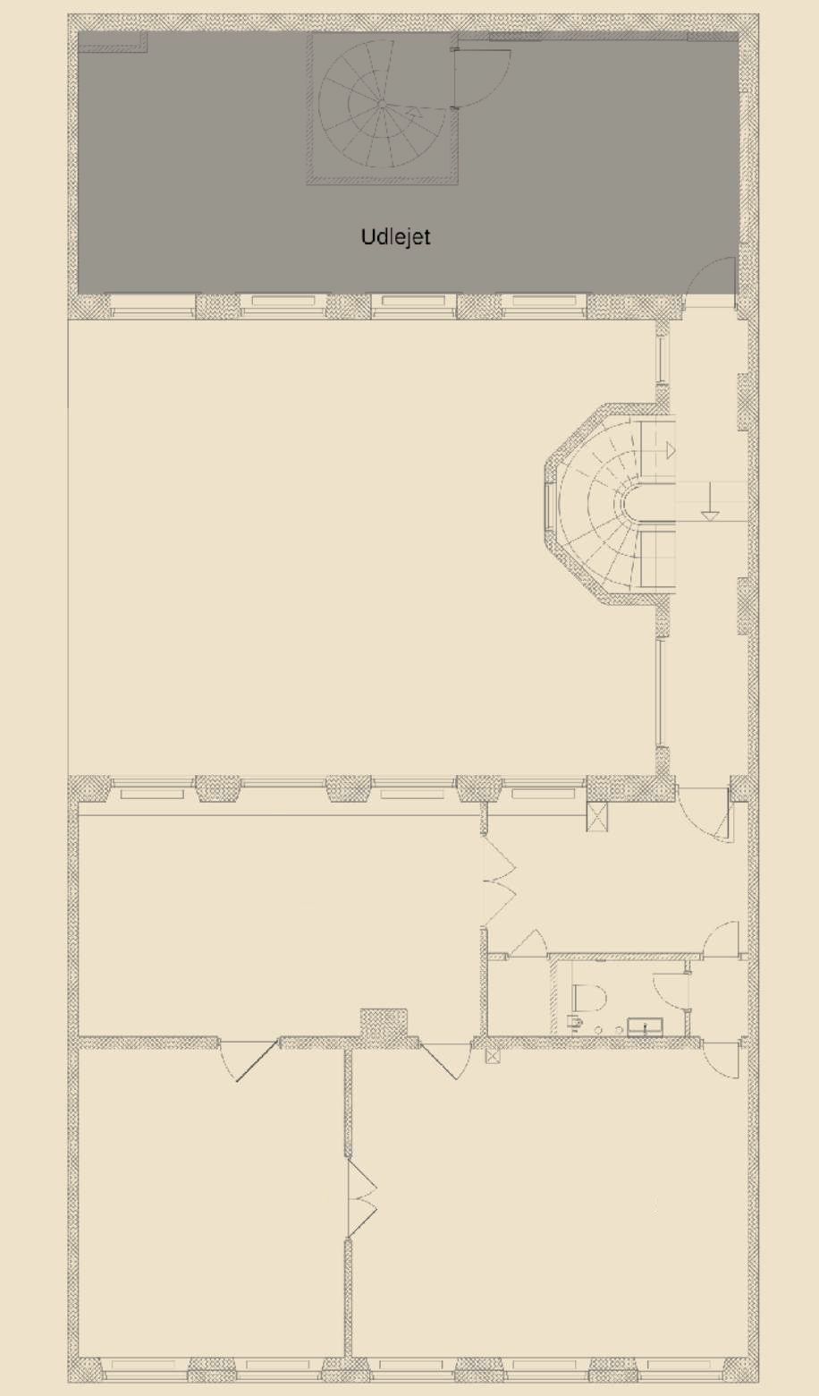 Lejlighedsplan med to værelser og et badeværelse, der er forbundet med en spiraltrappe