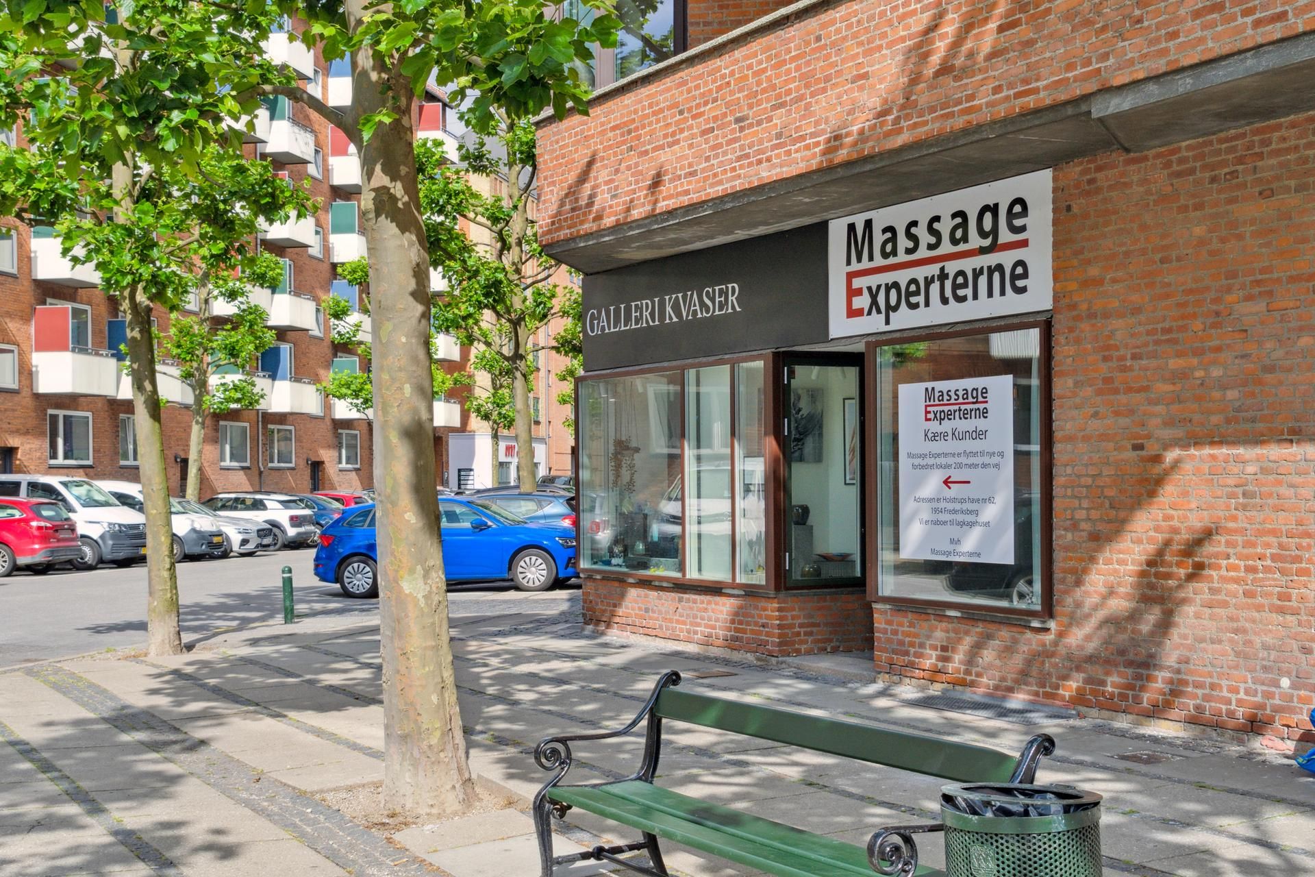 MassageExperterne ligger på Sankt Nikolaj Vej og er en eksklusiv massageklinik med flere massagemuligheder, som afhængigt af