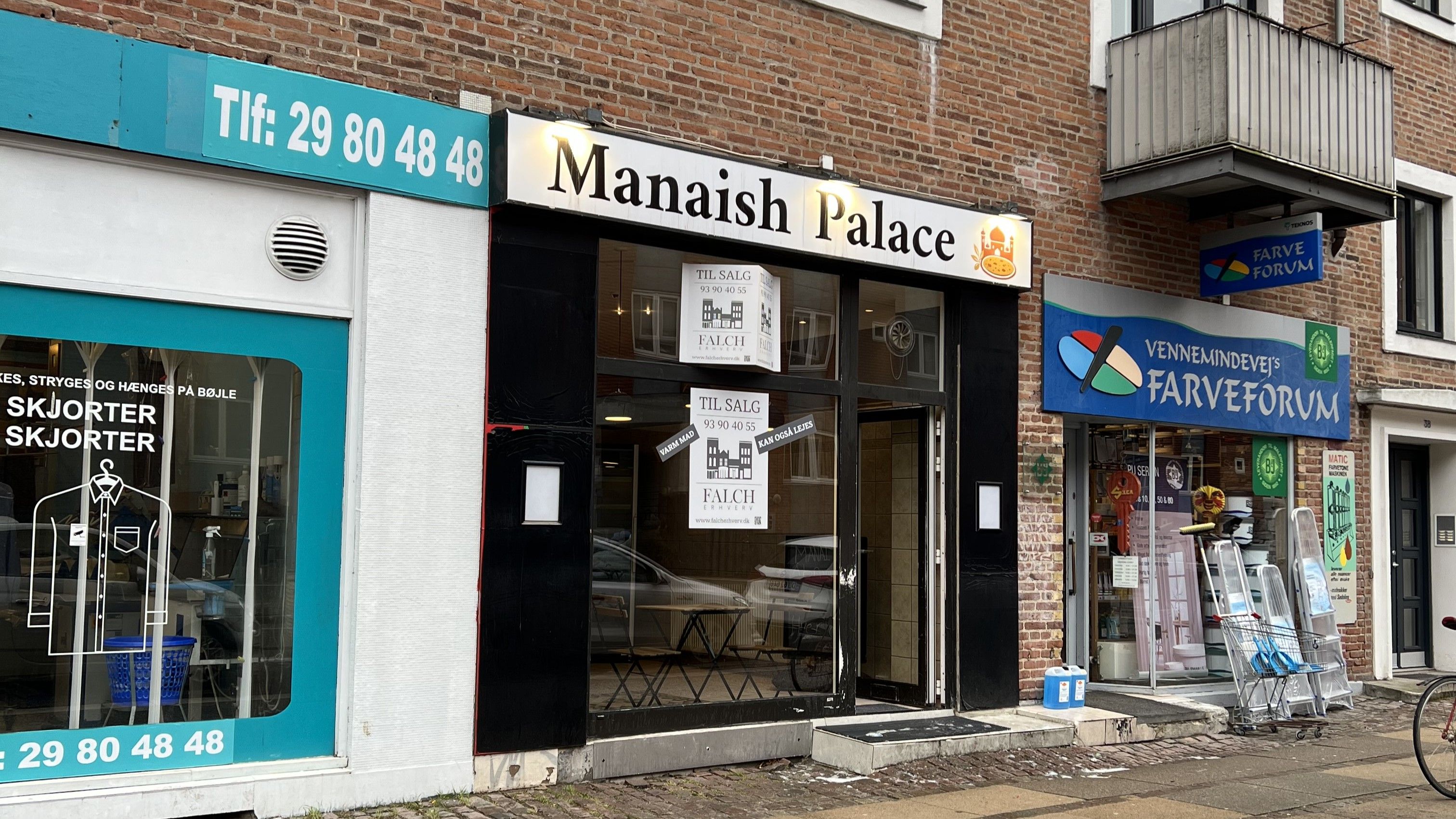 Take-away til leje på Vennemindevej 38, st. 2, 2100 København Ø. Lokalet er ca. 55 m², og der er mulighed for at købe inventar. Prisen er 9.390 kr. pr. måned.